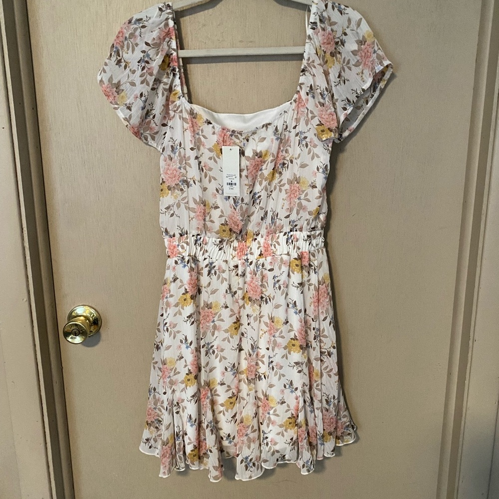Spring dress - Picture 4 of 4